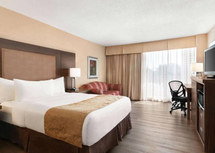 Ramada by Wyndham Belleville Harbourview Conference Centre