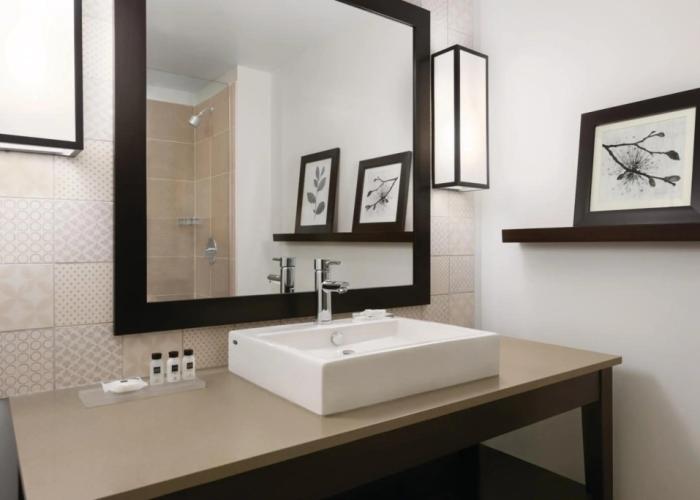 Country Inn & Suites by Radisson, Belleville, ON