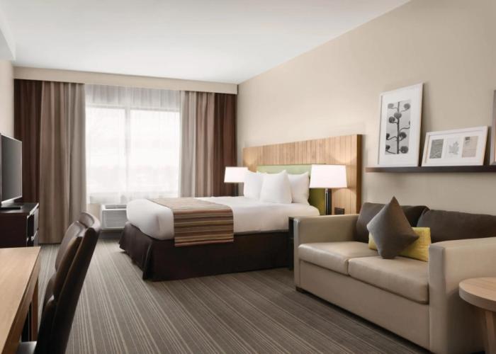 Country Inn & Suites by Radisson, Belleville, ON