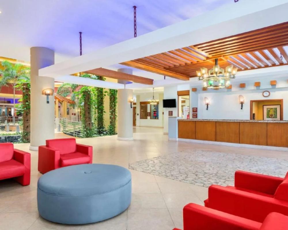 Embassy Suites by Hilton Dorado del Mar Beach Resort