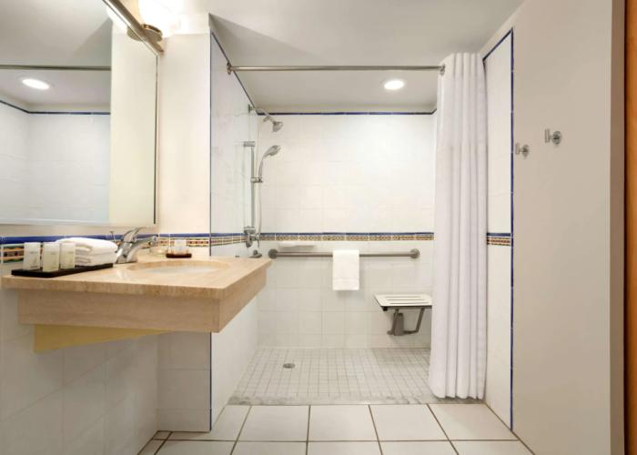 Embassy Suites by Hilton Dorado del Mar Beach Resort