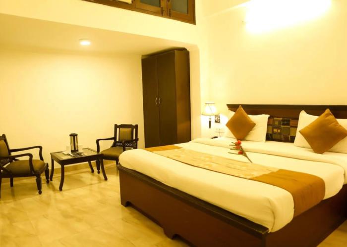 Hotel Kamla Palace