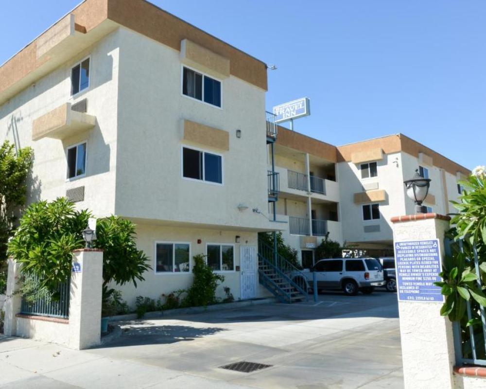 Bellflower Travel Inn