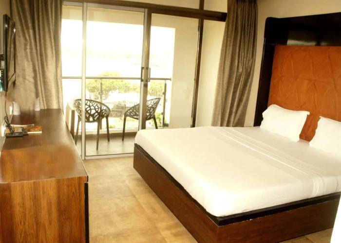 Apaar Hotel