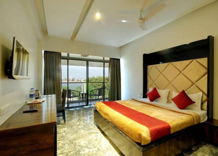 Apaar Hotel