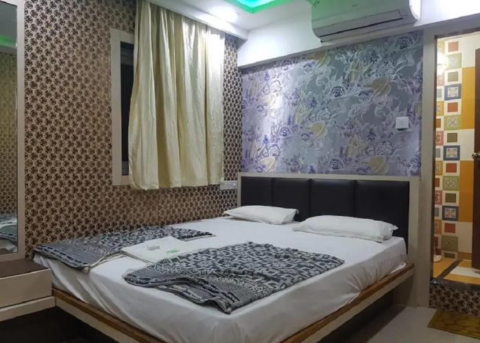 Hotel Laabh