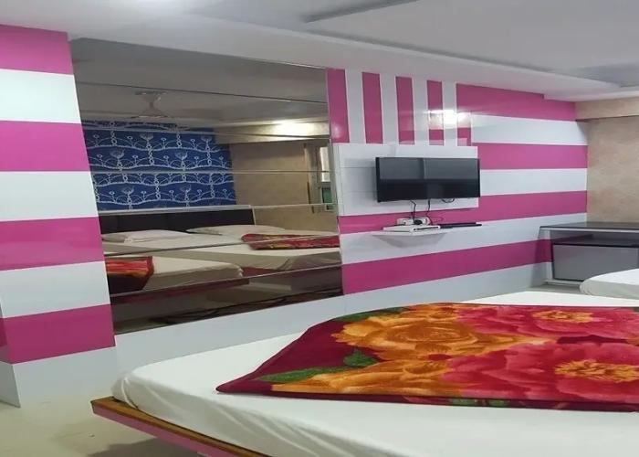 Hotel Laabh