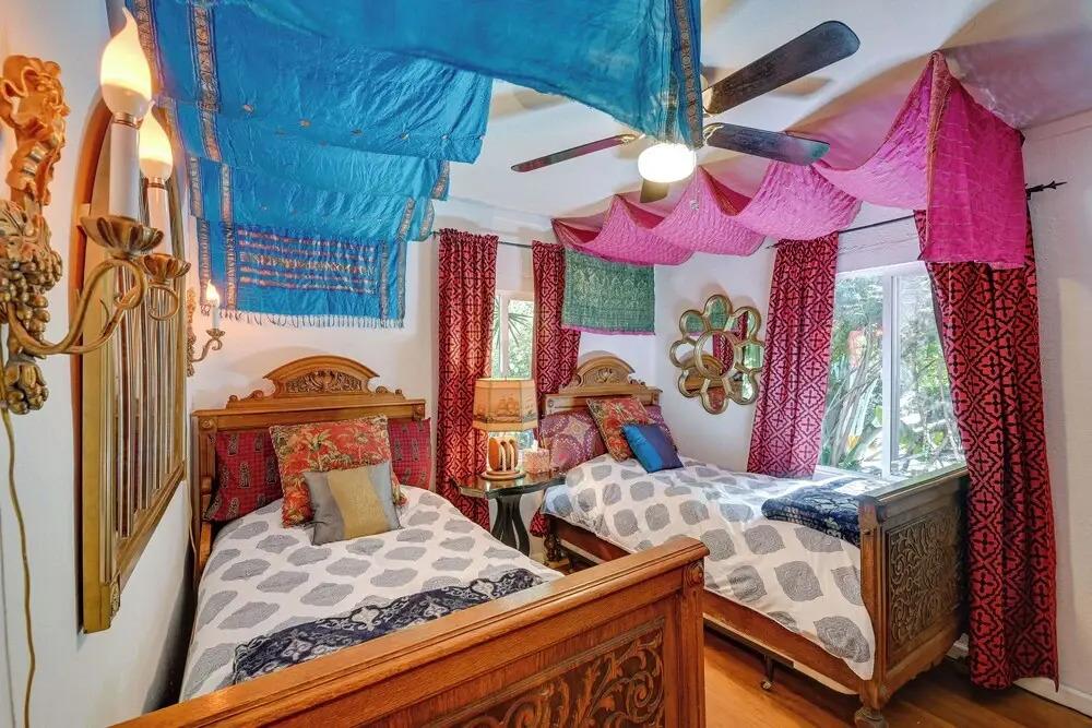 Bohemian Wonderland: Benicia Bungalow w/ Pergola!