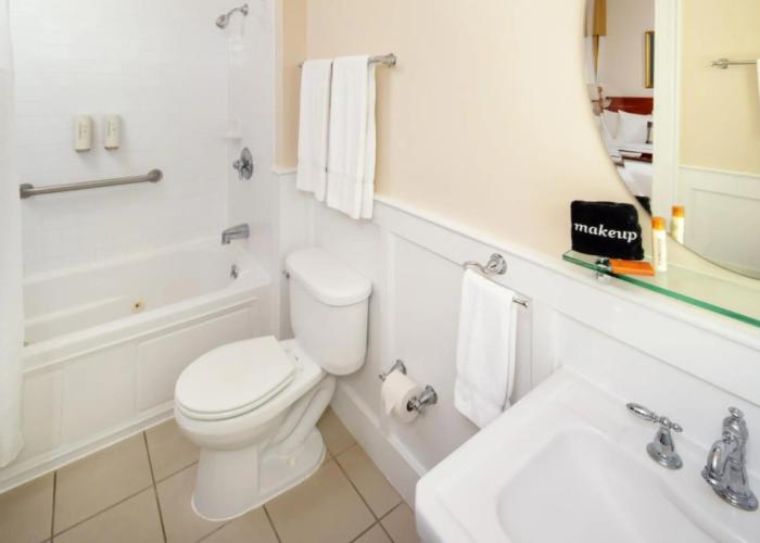 Historic Boone Tavern Hotel and Restaurant