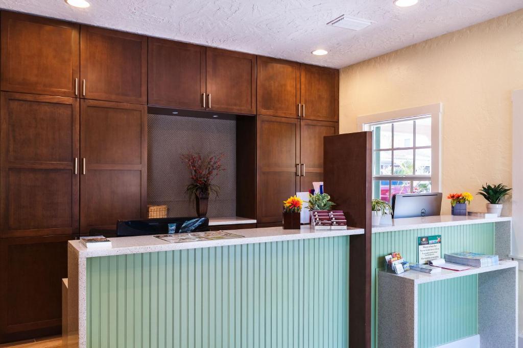 Tropical Beach Resorts