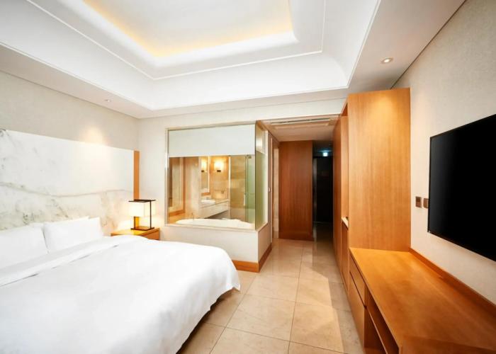Golden Tulip Balikpapan Hotel & Suites