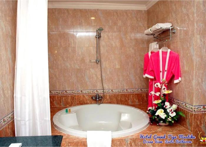 Hotel Grand Tiga Mustika