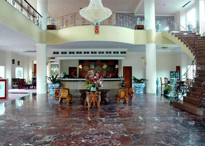 Hotel Grand Tiga Mustika
