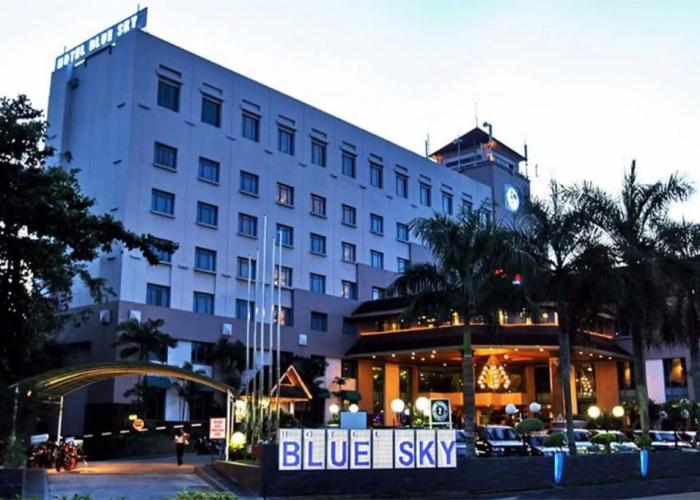 Blue Sky Hotel