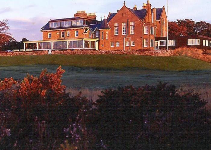 Royal Golf Hotel