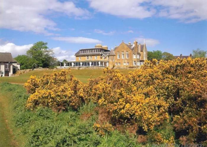 Royal Golf Hotel