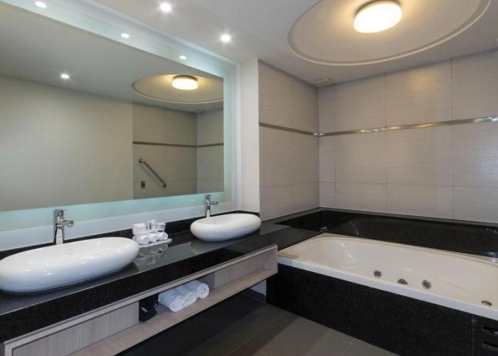 Holiday Inn Express Mexico - Toreo by IHG