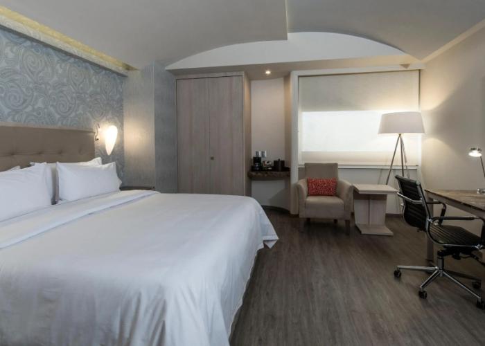 Holiday Inn Express Mexico - Toreo by IHG