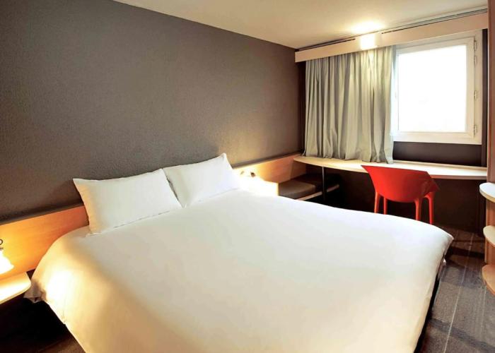 ibis Dieppe Val Druel