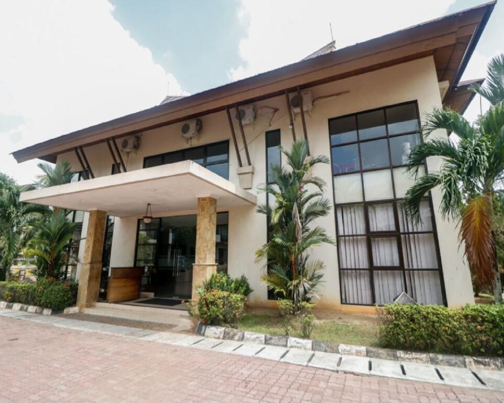 Reddoorz Premium @ Bukit Damai Indah