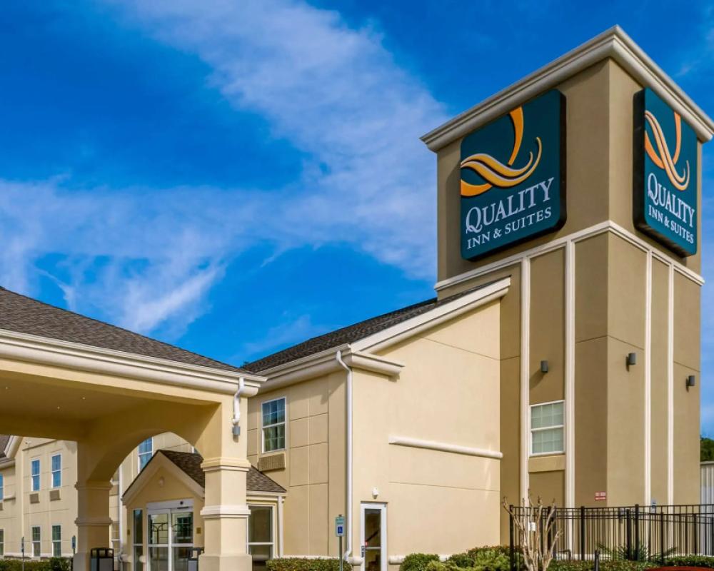 Quality Inn & Suites Slidell