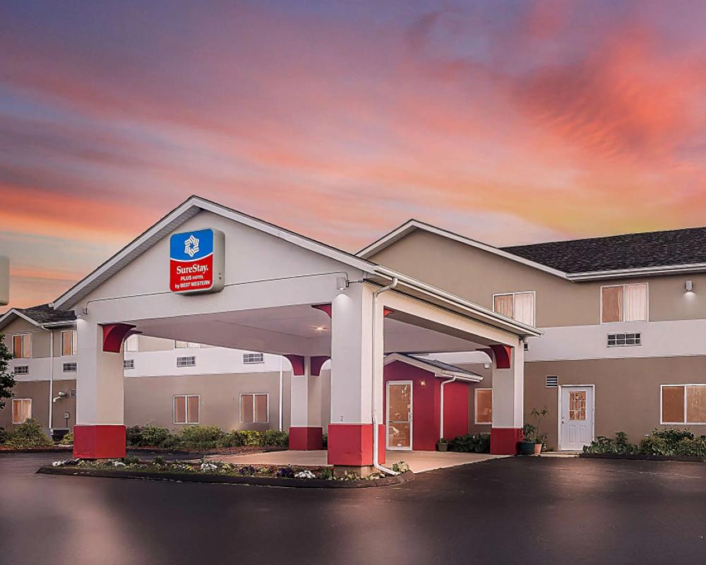 SureStay Plus Hotel by Best Western Bettendorf