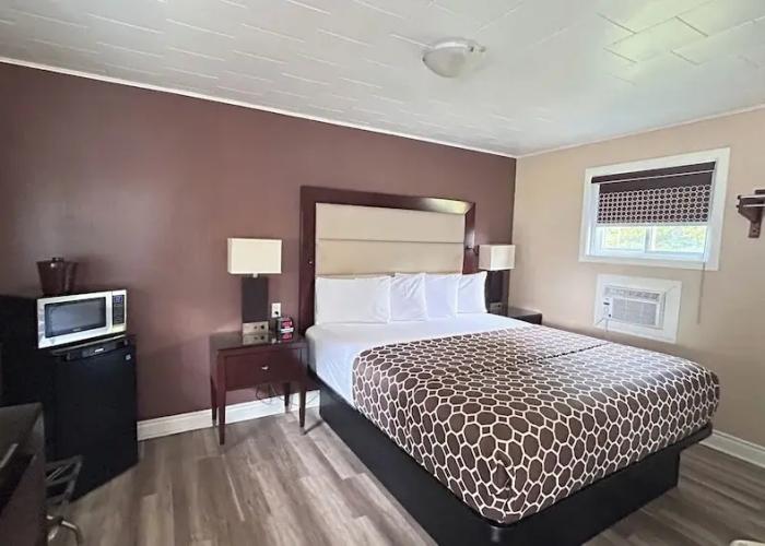 Roger's Motel