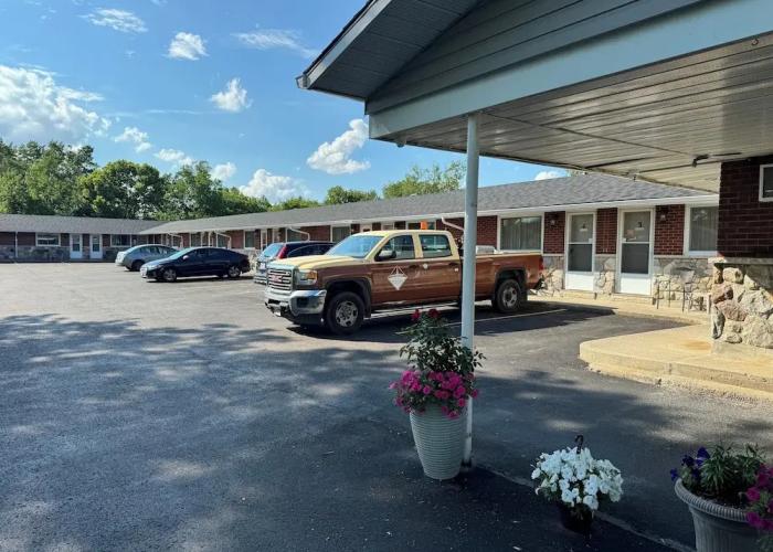 Roger's Motel
