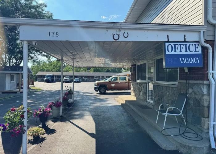 Roger's Motel