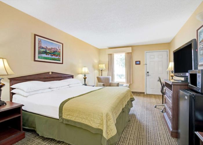 Baymont by Wyndham Smithfield