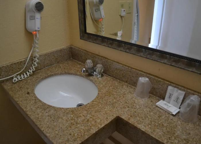 Americas Best Value Inn Smithfield