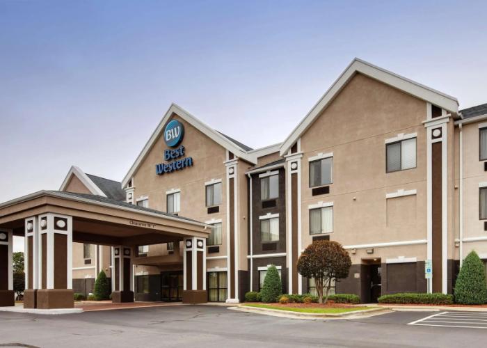 Spark by Hilton Smithfield I-95