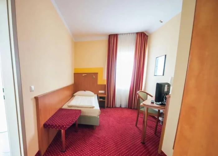 Hotel Mirage