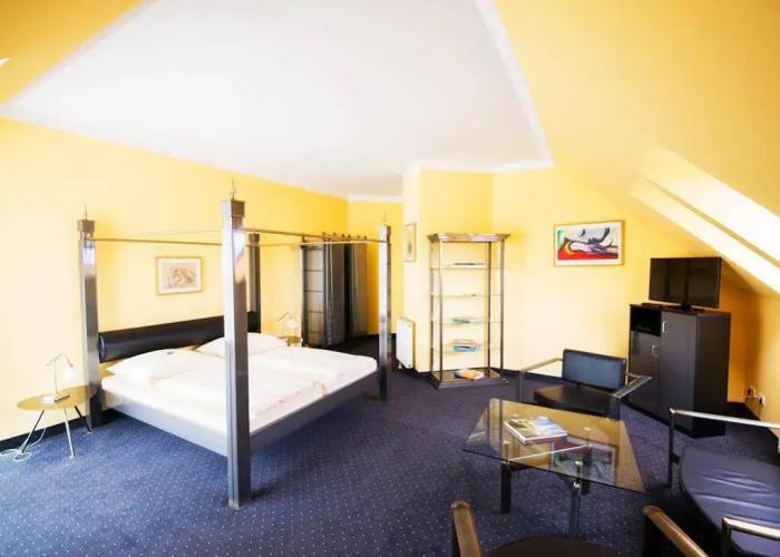 Hotel Mirage