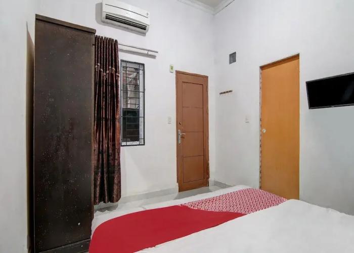 OYO 92111 Dinda Homestay Syariah
