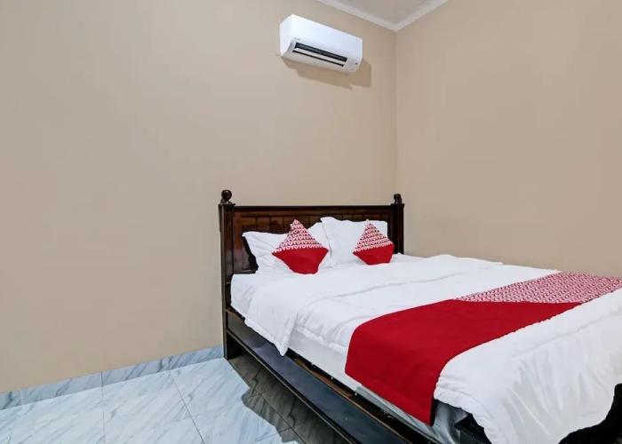OYO 92176 Sandira Syariah