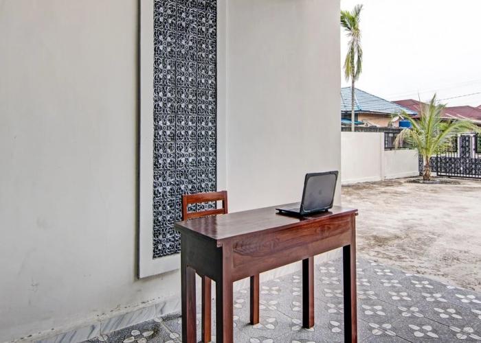 OYO 92176 Sandira Syariah