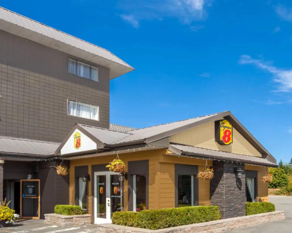 Super 8 By Wyndham Duncan