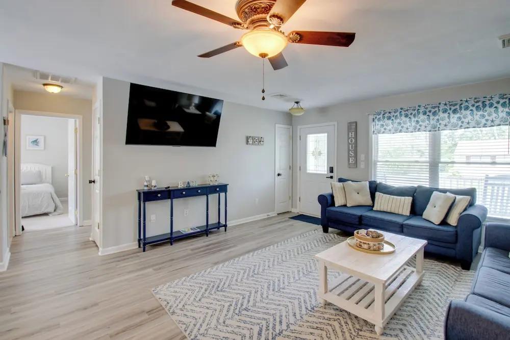 Charming Somers Point House w/ Private Pool!