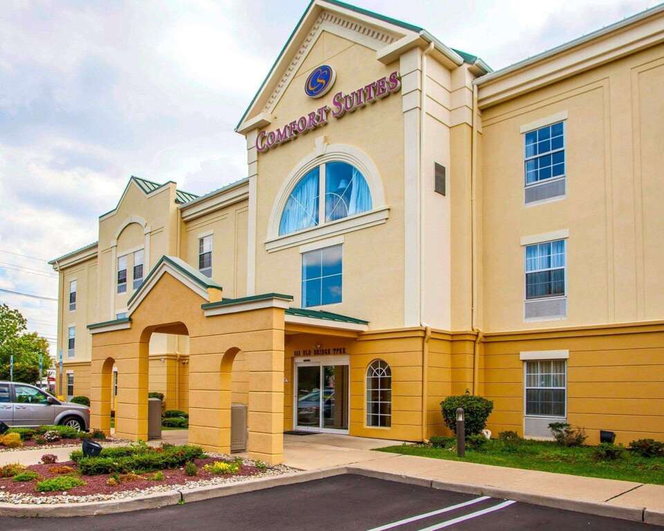 Comfort Suites East Brunswick - South River