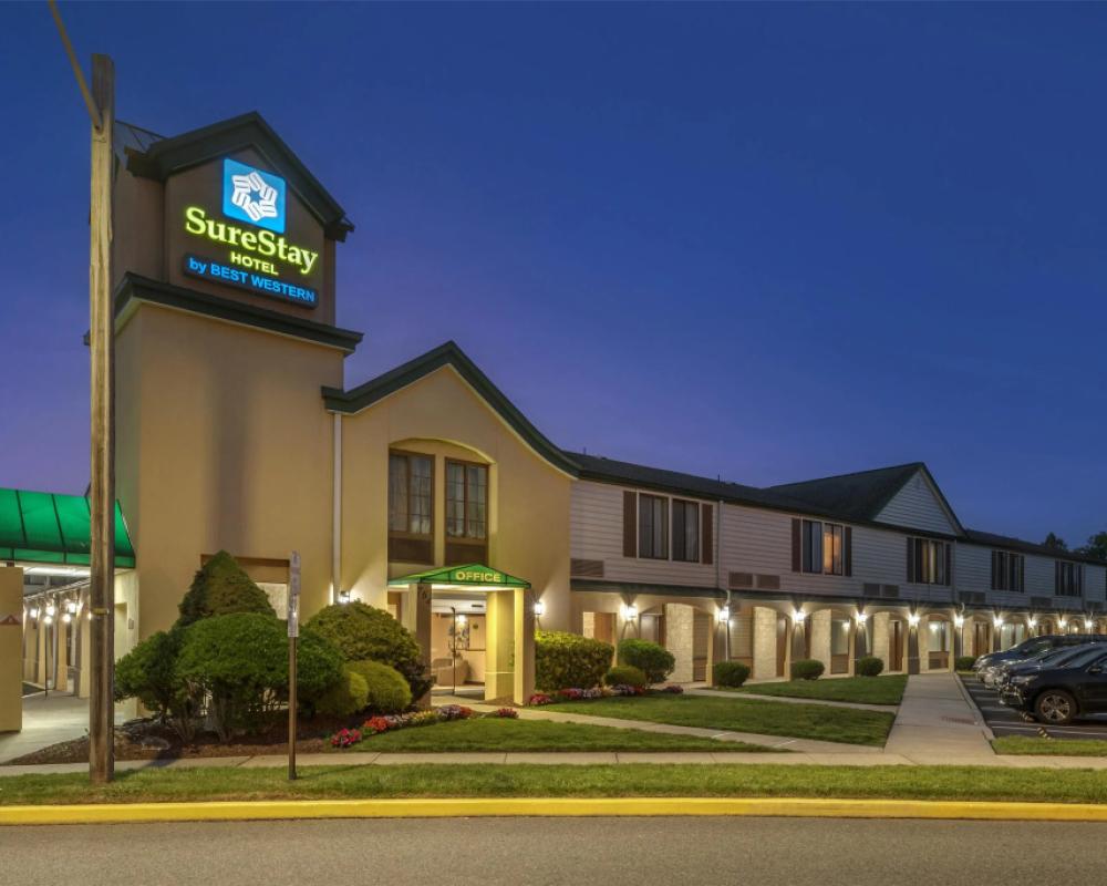 SureStay Hotel by Best Western East Brunswick