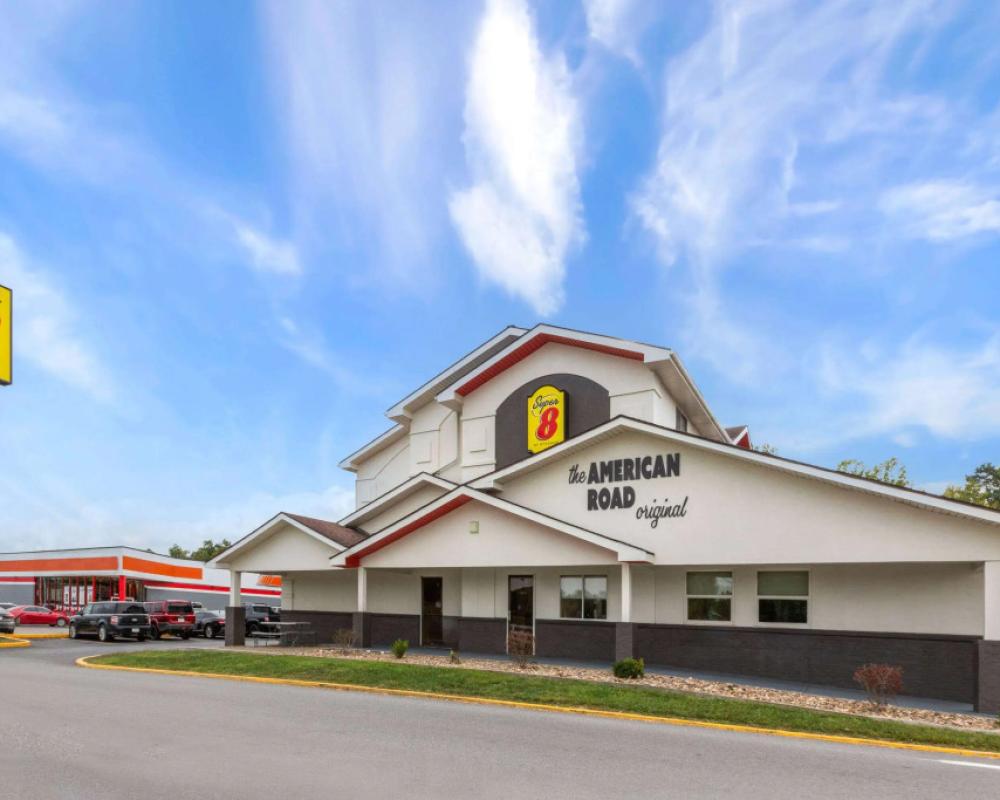 Super 8 by Wyndham Summersville/New River National Park
