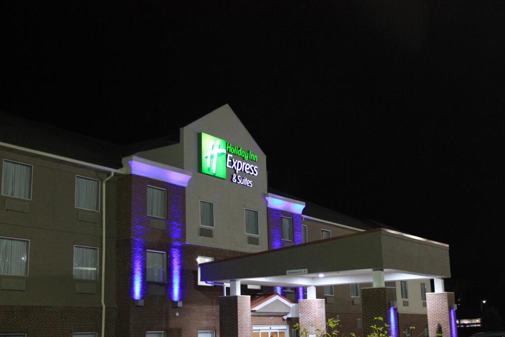 Holiday Inn Express & Suites Sweetwater by IHG