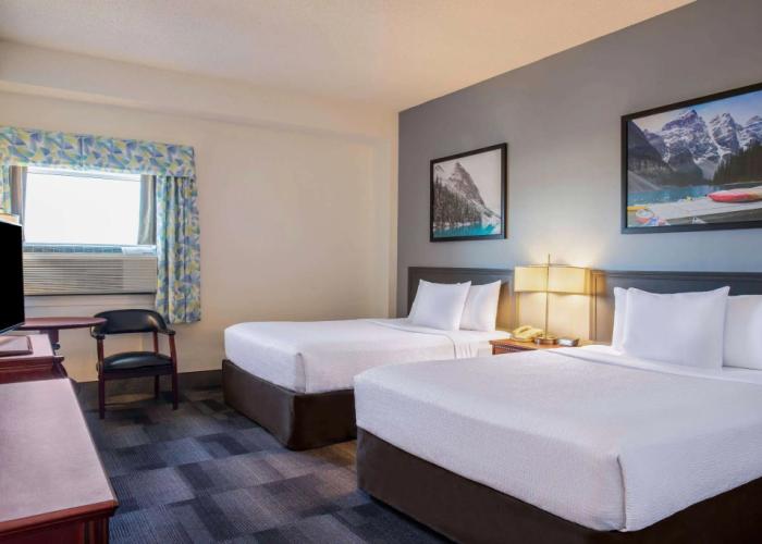 Days Inn & Conference Centre by Wyndham Camrose Norsemen
