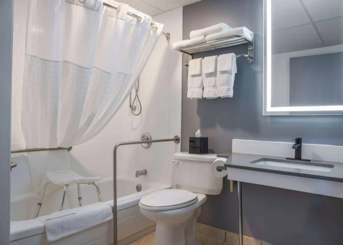 Days Inn & Conference Centre by Wyndham Camrose Norsemen