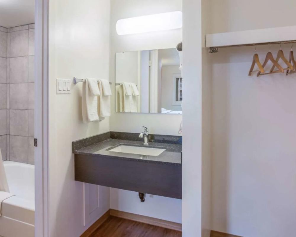 фото Motel Bo (Camrose)