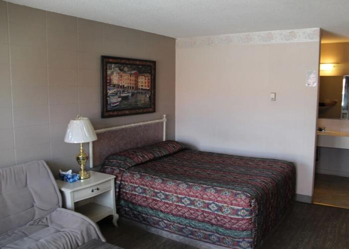 Camrose Motel