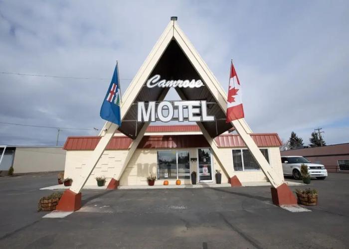 Camrose Motel