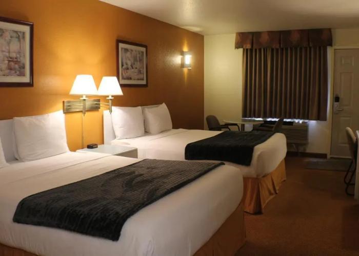 R & R Inn & Suites
