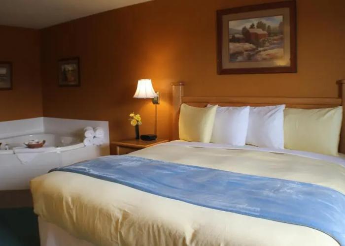 R & R Inn & Suites